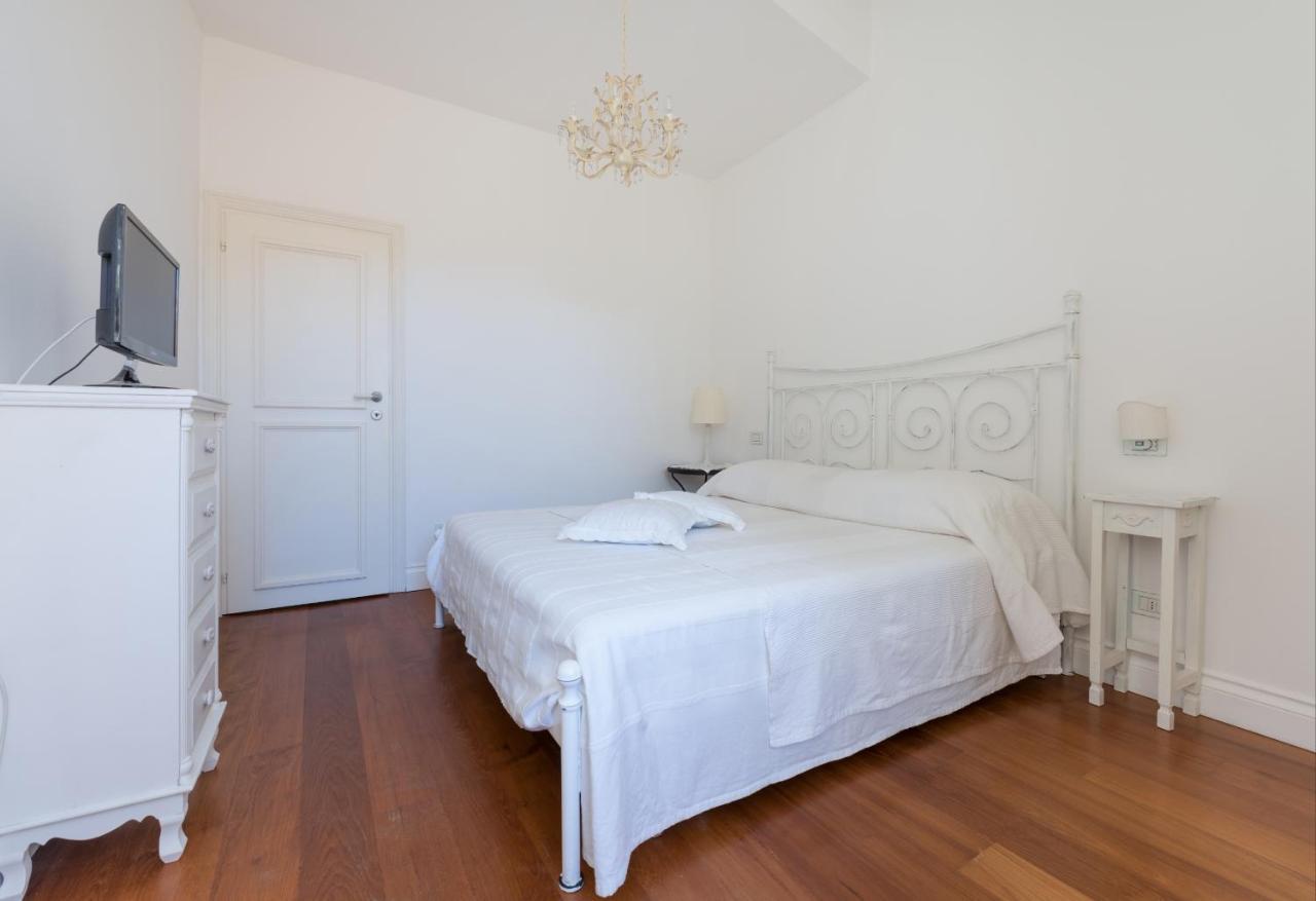 Vienna's House Lerici